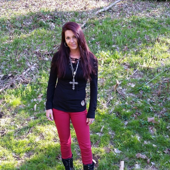 Meet your Posher, Christina - Picture 5 of 5